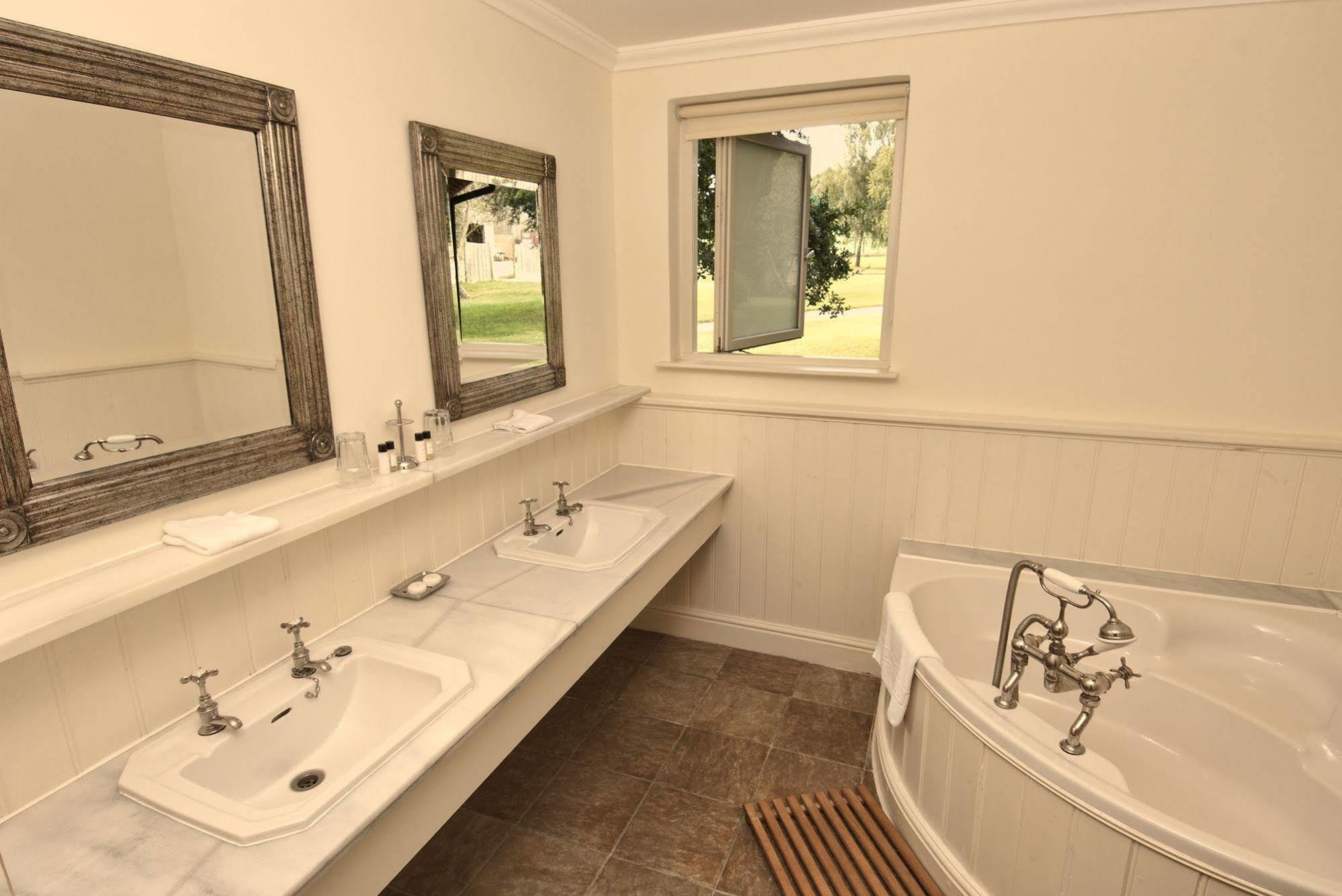 Sedlescombe Golf Hotel Esterno foto